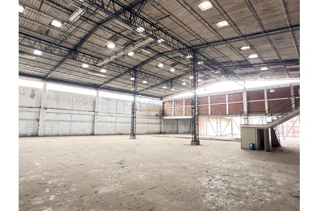 Locales y Bodegas, Alquiler, Acopi - $25.200.000