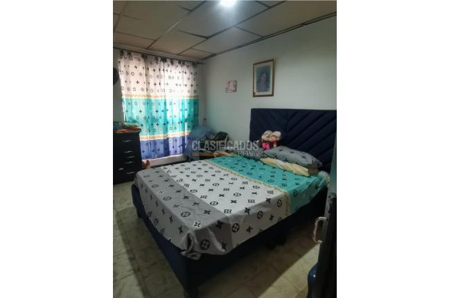 Locales y Bodegas, Venta, Junín - $550.000.000