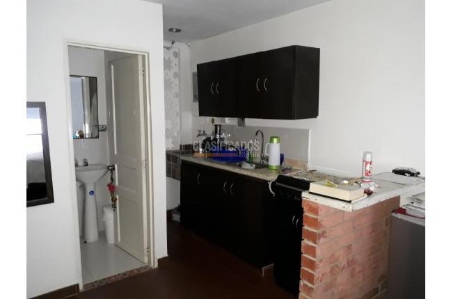 Edificios, Venta, Versalles - $1.100.000.000