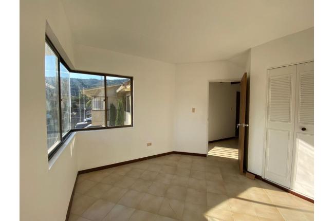 Casas, Alquiler, Cuarto de Legua - $2.900.000