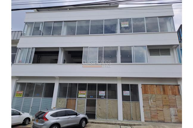 Locales y Bodegas, Alquiler, Granada - $10.000.000