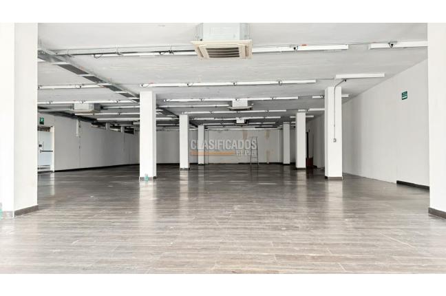 Oficinas y Consultorios, Alquiler en Salomia