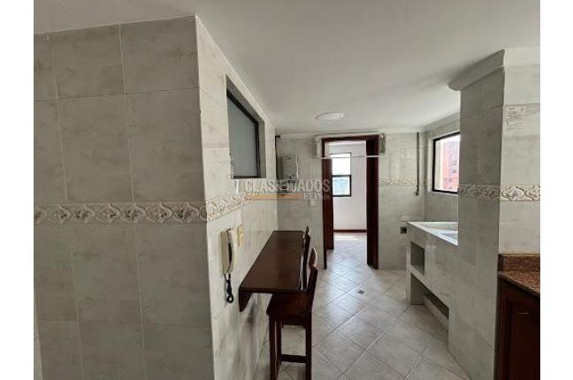 Apartamentos, Venta, San Antonio - $585.000.000