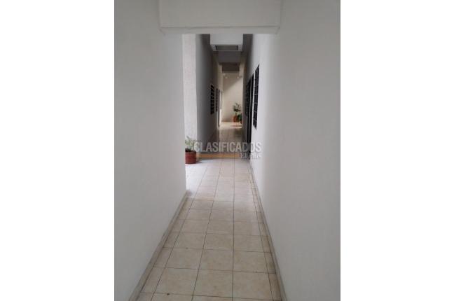 Edificios, Venta, Granada - $1.700.000.000