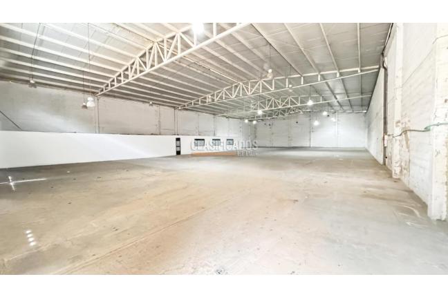 Locales y Bodegas, Alquiler en Acopi