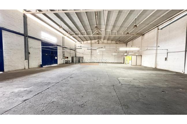 Locales y Bodegas, Alquiler en Yumbo