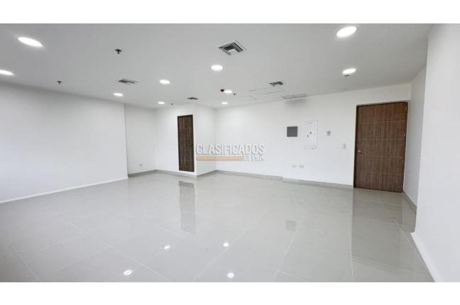 Oficinas y Consultorios, Alquiler, Centro Ccial. Jardín Plaza - $4.600.000