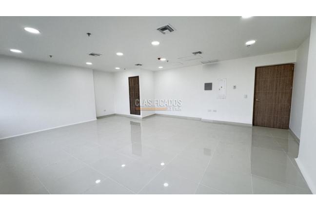 Oficinas y Consultorios, Alquiler, Centro Ccial. Jardín Plaza - $4.600.000