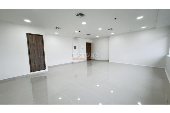 Oficinas y Consultorios, Alquiler, Centro Ccial. Jardín Plaza - $4.600.000