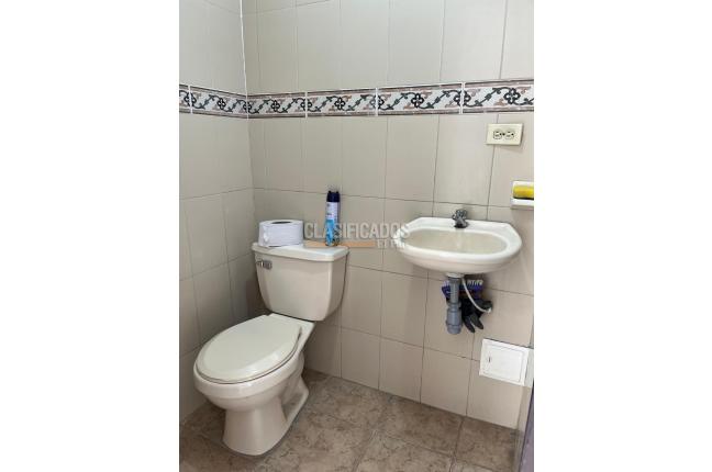 Locales y Bodegas, Alquiler, Colseguros - $3.300.000