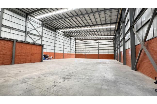 Locales y Bodegas, Alquiler, Yumbo - $28.800.000