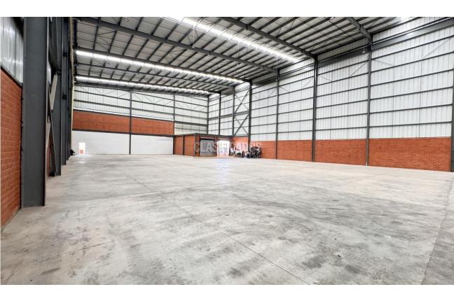 Locales y Bodegas, Alquiler, Yumbo - $28.800.000