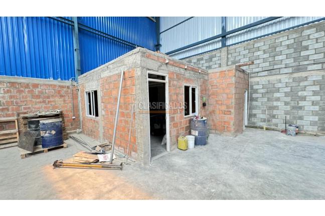 Locales y Bodegas, Venta, La Dolores - $1.350.000.000