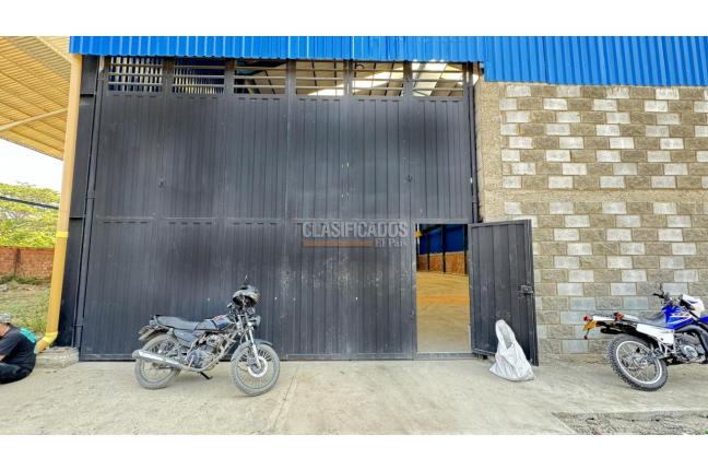 Locales y Bodegas, Venta, La Dolores - $1.350.000.000