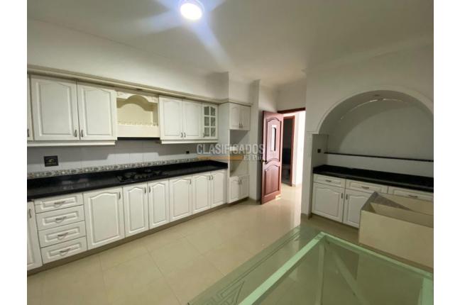 Oficinas y Consultorios, Alquiler, El Ingenio - $3.500.000