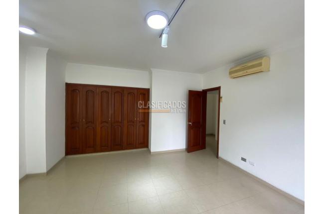 Oficinas y Consultorios, Alquiler, El Ingenio - $3.500.000