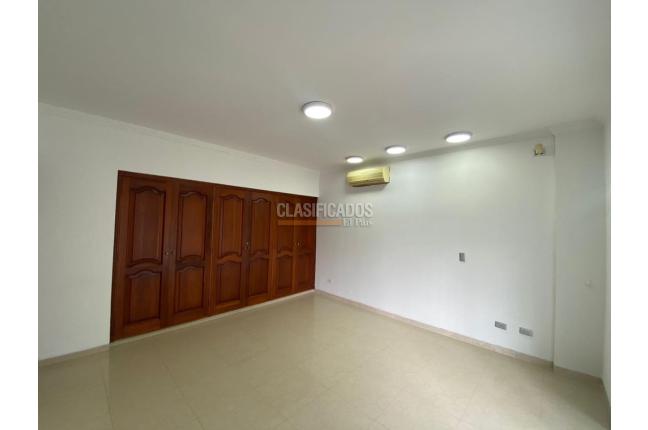 Oficinas y Consultorios, Alquiler, El Ingenio - $3.500.000