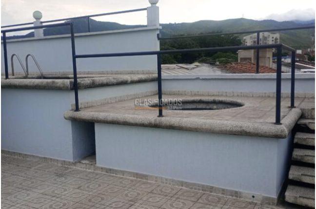 Casas, Alquiler, Prados del Norte - $3.900.000