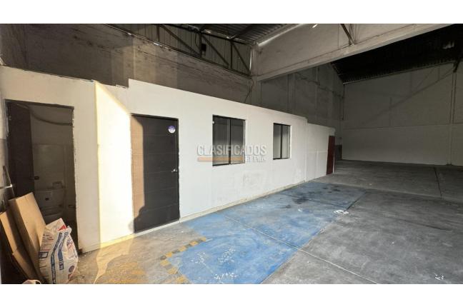 Locales y Bodegas, Alquiler, Industrial - $6.000.000