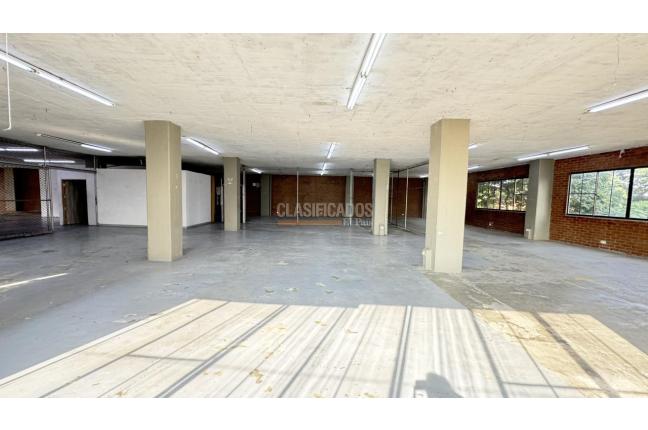 Locales y Bodegas, Alquiler, El Troncal - $5.700.000