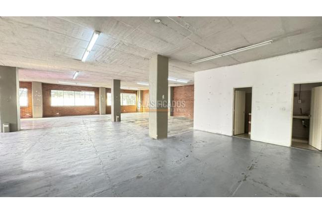 Locales y Bodegas, Alquiler, El Troncal - $5.700.000