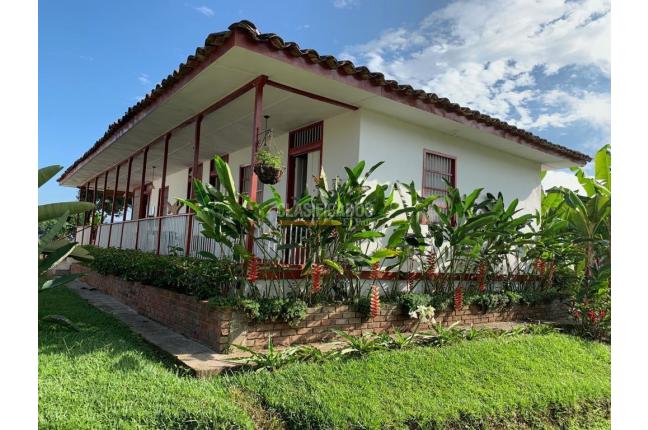 Fincas y Casas Campestres, Venta en Montenegro