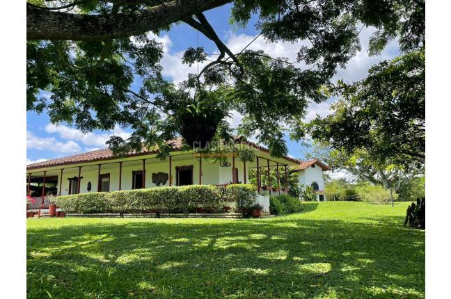 Fincas y Casas Campestres, Venta en Montenegro