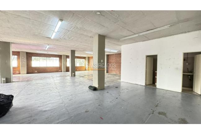 Locales y Bodegas, Alquiler, El Troncal - $3.200.000