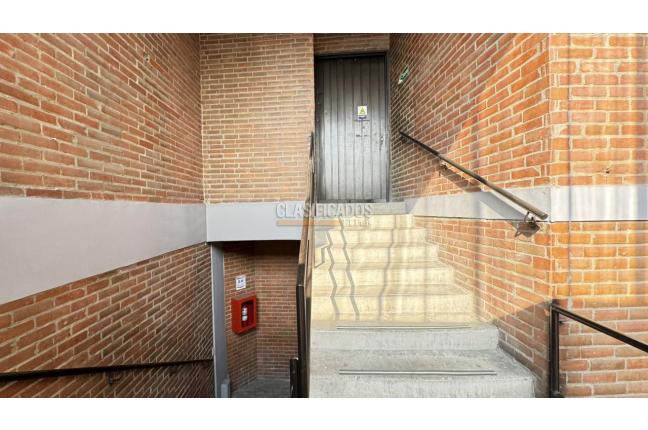 Locales y Bodegas, Alquiler, El Troncal - $3.200.000