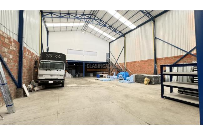 Locales y Bodegas, Venta en El Troncal