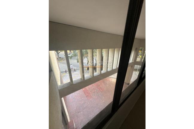 Oficinas y Consultorios, Venta, Versalles - $935.000.000