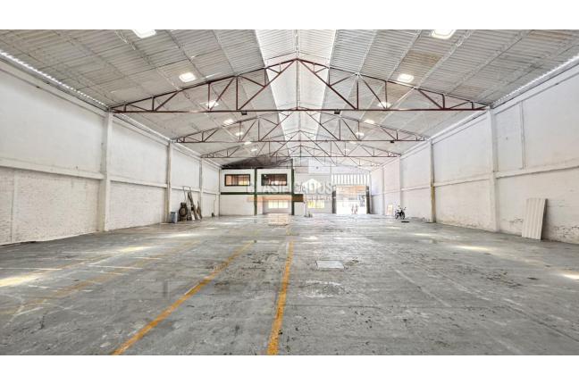 Locales y Bodegas, Alquiler en Yumbo