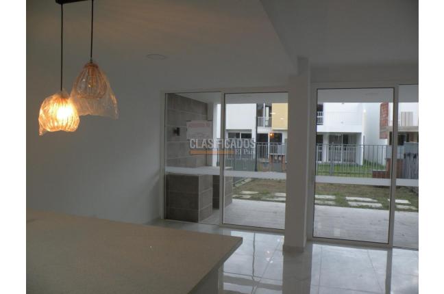 Casas, Alquiler en El Castillo