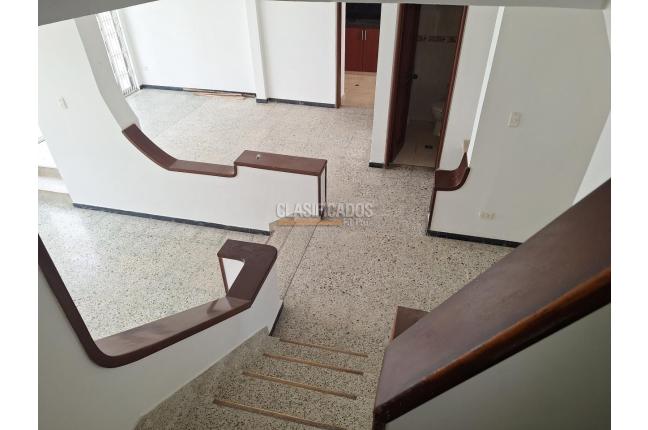 Casas, Venta en Camino Real