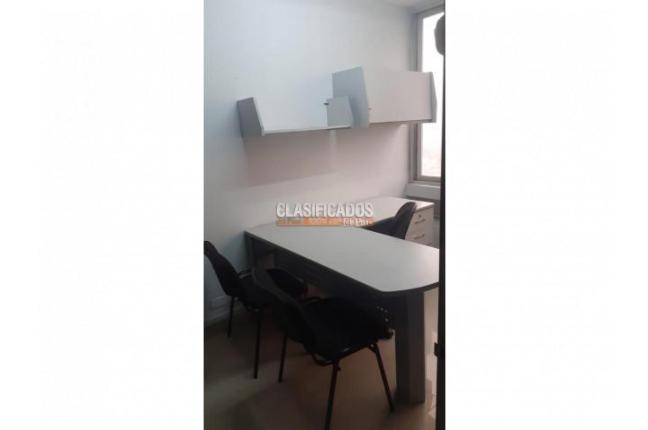 Oficinas y Consultorios, Alquiler, Ed. Aristi - $600.000