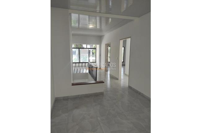 Locales y Bodegas, Alquiler en El Cedro