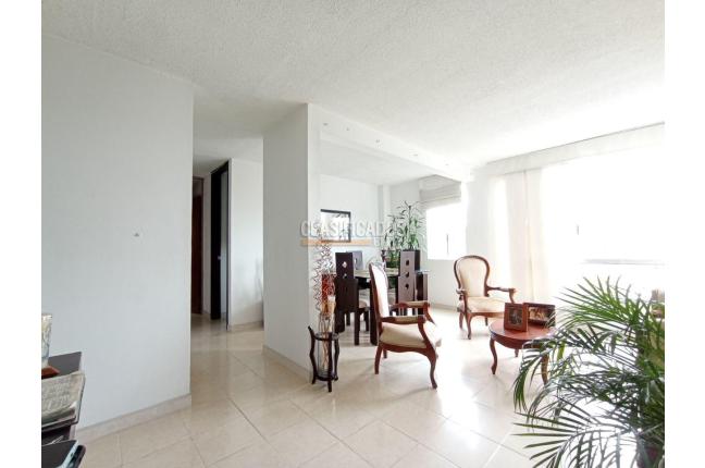 Apartamentos, Venta en Valle del Lili