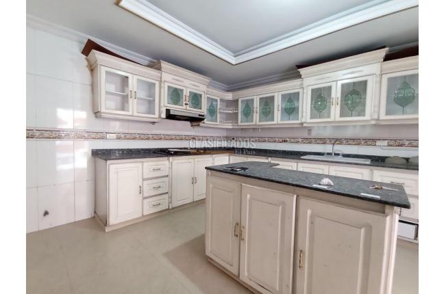 Edificios, Venta en Gran Limonar