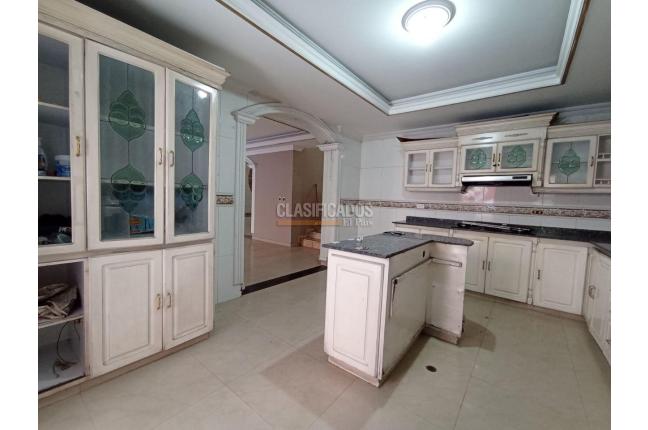 Edificios, Venta en Gran Limonar