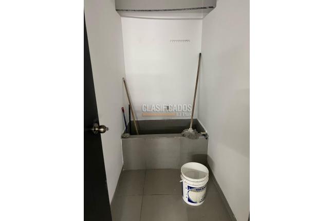 Locales y Bodegas, Alquiler, Versalles - $7.500.000