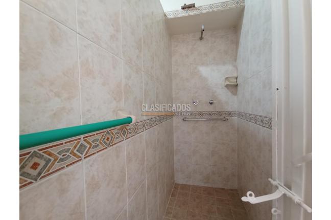 Casas, Venta, El Paraíso - $290.000.000