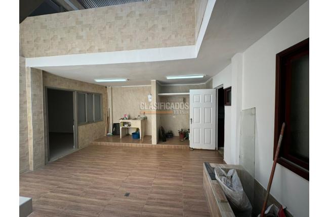 Casas, Alquiler en Palmira