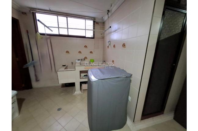 Apartamentos, Venta, Versalles - $422.000.000