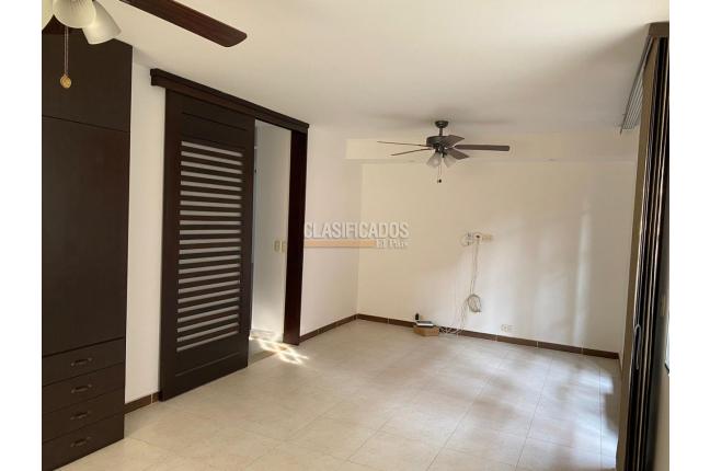 Casas, Venta, El Castillo - $1.100.000.000