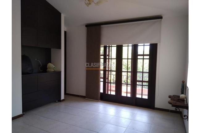 Casas, Venta, El Castillo - $1.100.000.000