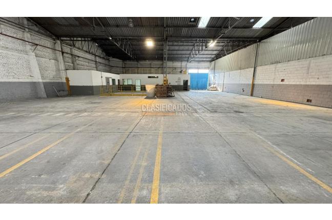 Locales y Bodegas, Alquiler, Industrial - $15.000.000