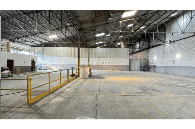 Locales y Bodegas, Alquiler, Industrial - $15.000.000