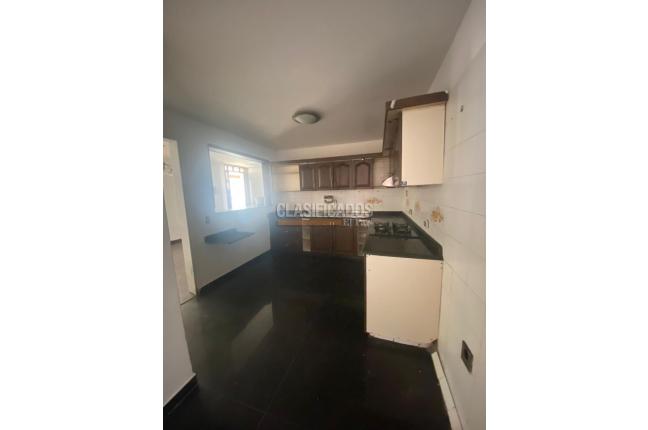 Casas, Venta, Primero de Mayo - $640.000.000