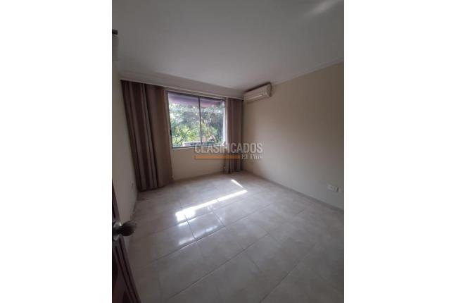 Apartamentos, Venta en Valle del Lili