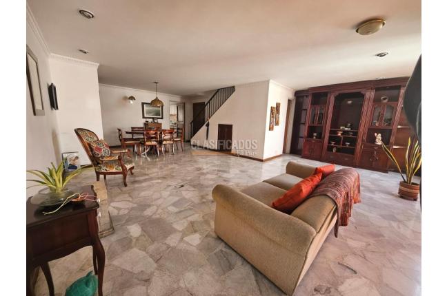 Apartamentos, Venta, Versalles - $370.000.000